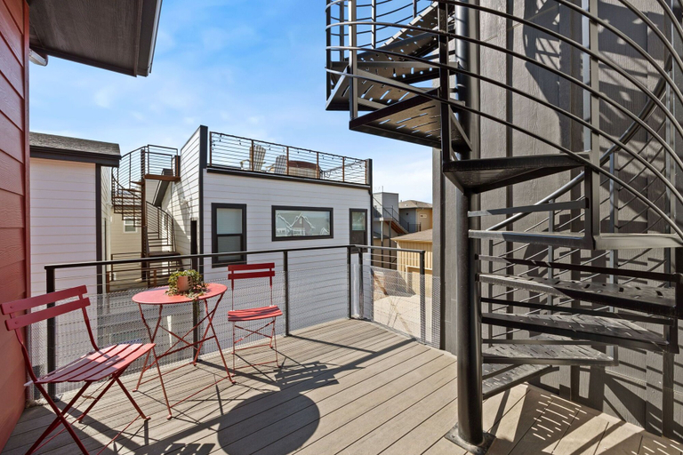 Exterior & Views 2, Upbeat Retreat Enjoy Bikes, Brews and Mtn Peaks!, Larimer