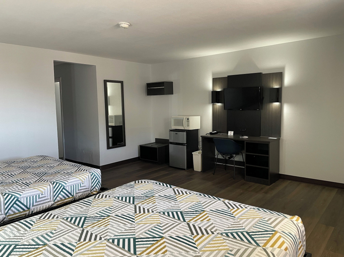 Bedroom 3, Motel 6 Artesia, NM, Eddy