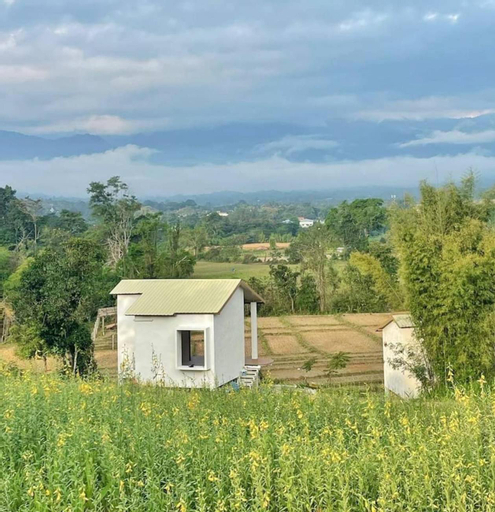 Monko Villa, Pai