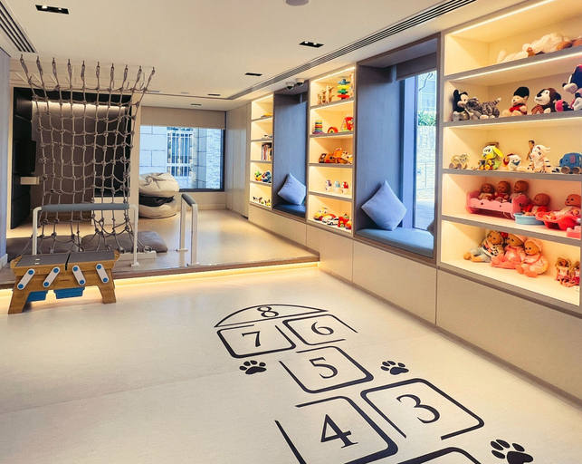 Room 2, Luxe and Modern Duplex in Difc, Dubai