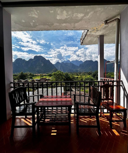 Others 5, Domon Riverside Hotel, Vangvieng