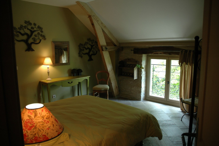 Bedroom 3, Au Picatal, Lot