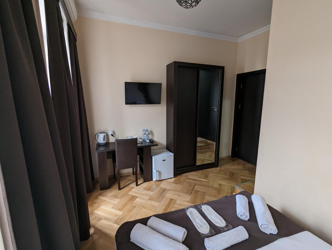 Others 4, Family Guest House, Tbilisi