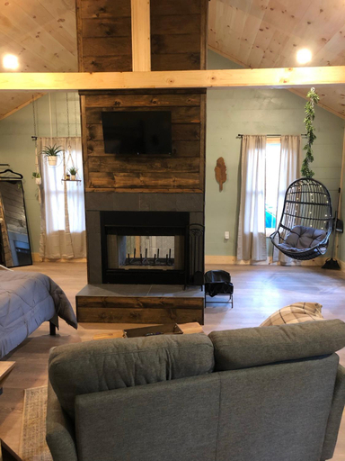 4, Avenwood Cabins, Perry