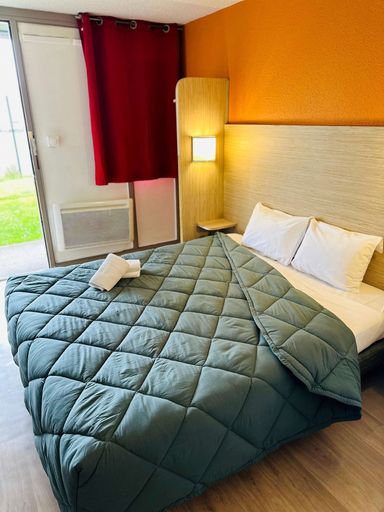 Bedroom 4, Première Classe Dunkerque - Saint-Pol-Sur-Mer, Nord