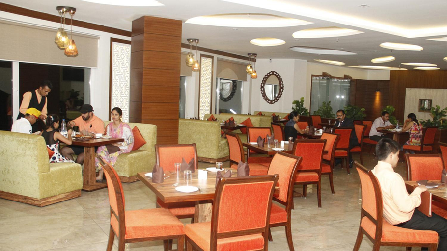 Food & Drinks 5, THE GRAND HOTEL, Shahid Bhagat Singh Nagar