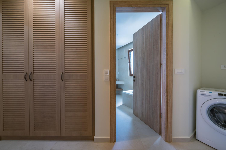 Bathroom 4, Porta del Mar Beach Resort, Ionian Islands