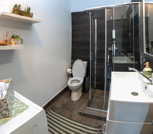 Bathroom 3, Cris Apartments Upstairs, Targu Mures