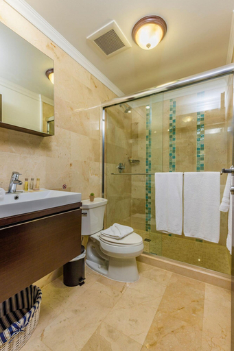 Bathroom 4, 2BR Duplex Palmaruba Condos w Great Location