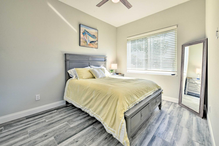 Others 5, Beautiful Getaway ~ 4 Miles to Venice Beach!, Sarasota