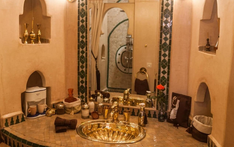 Food & Drinks, Room in B&B - Riad Anabel - Canelle Spacious Double Room, Marrakech