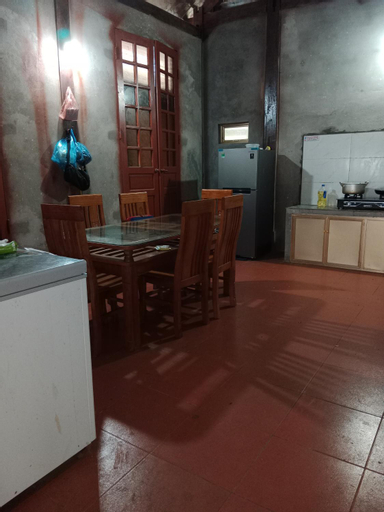 Dining Room 10