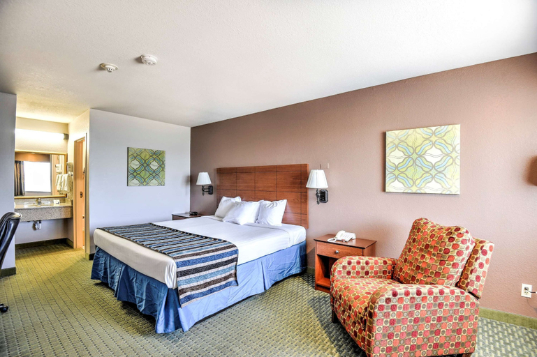Bedroom 1, SureStay Hotel by Best Western Ottawa, Franklin