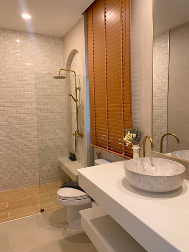 Bathroom 3, Oxygen Valley Khao Yai A4, Pak Chong