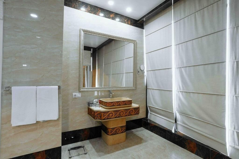 Bathroom 5, Ramada by Wyndham Shymkent, Shymkent