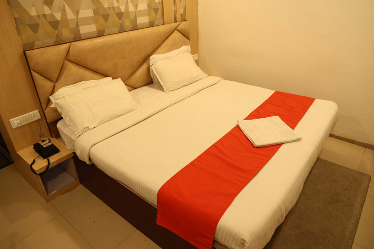 Bedroom 2, Hotel Bhubaneswari Classic, Ganjam