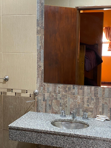 Bathroom 4, Cabañas Peumayen, Colón