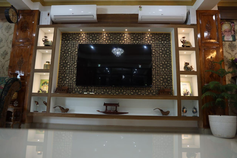 Others 5, THE JAMAWAR, Srinagar