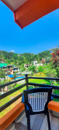 Others 4, The Maple Inn, Gandaki