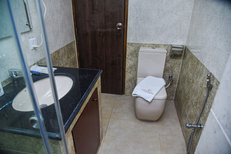 Bathroom 4, Hotel Crystal Rose sylhet, Sylhet