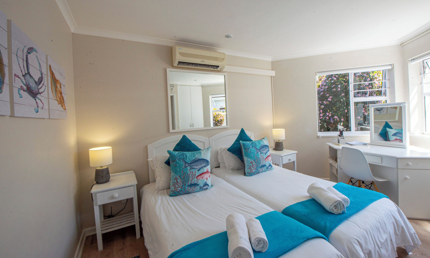 Bedroom 3, Thanda Vista - Bed and Breakfast, Eden