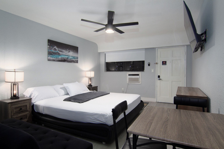 Bedroom 3, Pousada Suites at Hollywood Beach, Broward