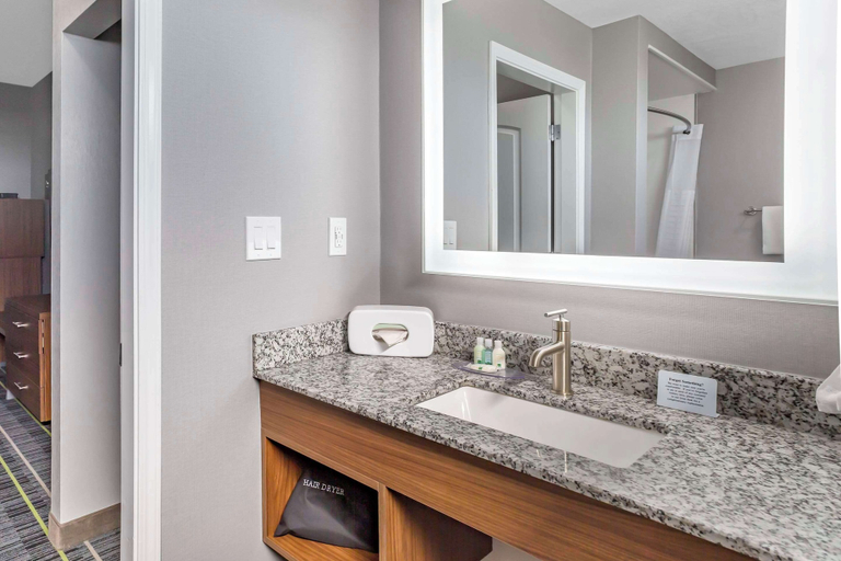 Bathroom 4, Quality Inn & Suites Livermore Wine Country, Alameda
