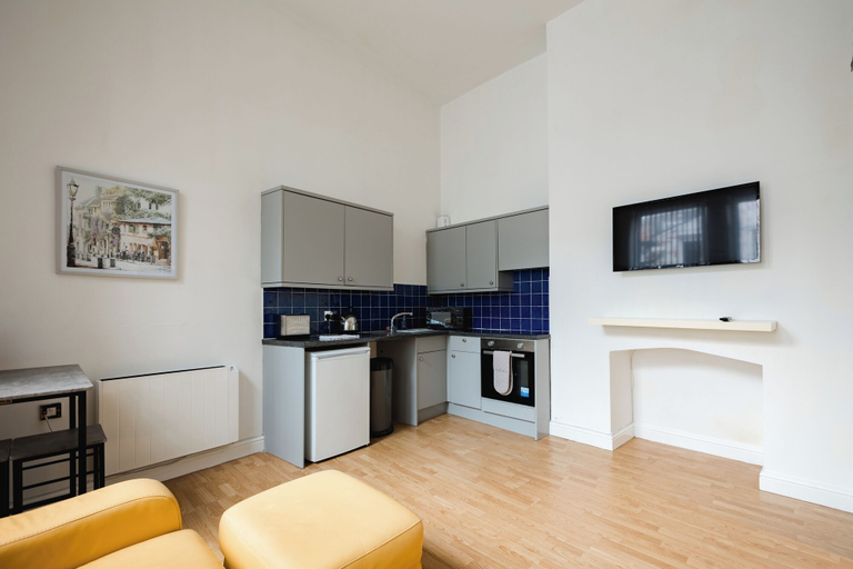 Others 5, Platform City Studio Apartment No.9, Kingston upon Hull