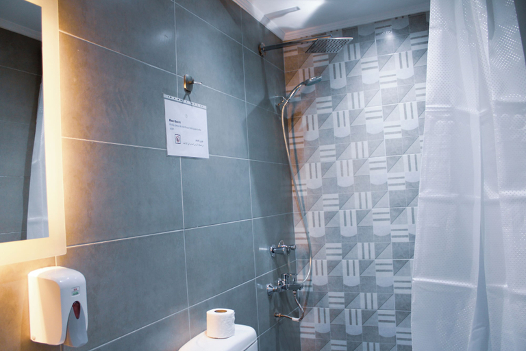 Bathroom 2, Olivia Hotel, 'Abdin