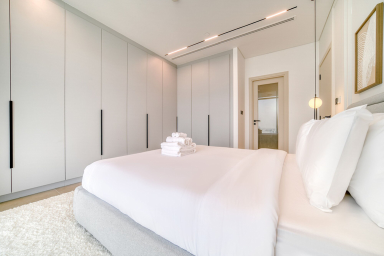 Room 4, Luxe and Modern Duplex in Difc, Dubai