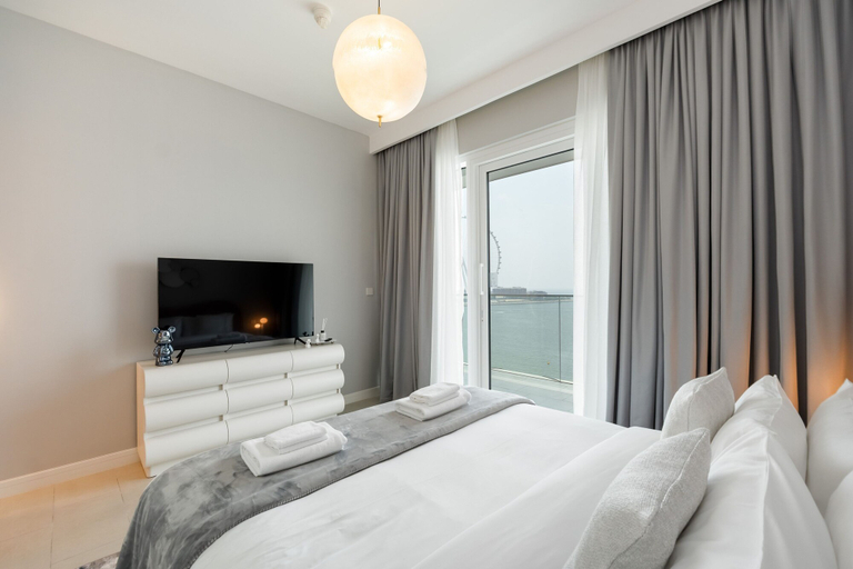 Room 2, Stylish JBR 3BR M w Beach Access, Dubai