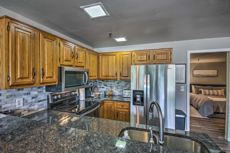Charming Afton Condo with Community Pool!, Delaware