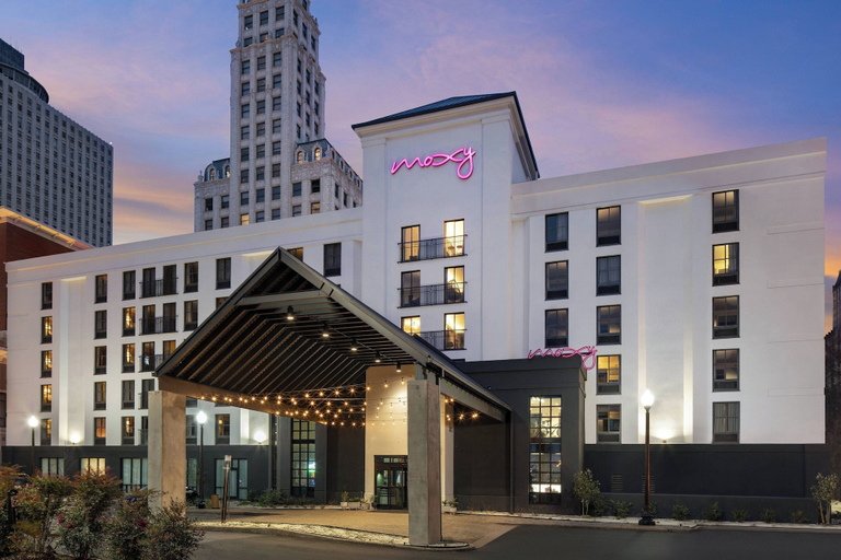Exterior & Views 2, MOXY Memphis Downtown, Shelby