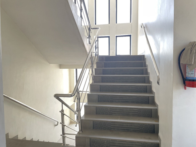 Others 5, Goroomgo Narayan Executive Gujrat, Amreli