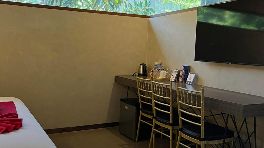 Bedroom 2, Selah Vie Resort Hotel, San Ildefonso