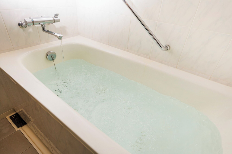 Bathroom 26