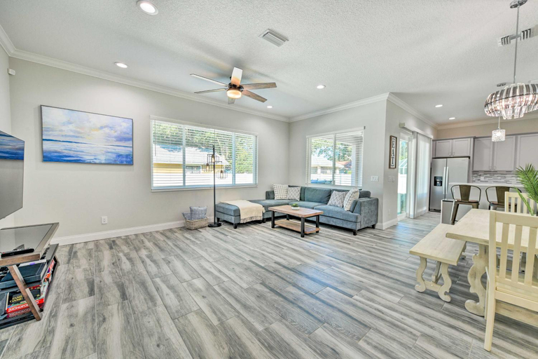 Others 2, Beautiful Getaway ~ 4 Miles to Venice Beach!, Sarasota