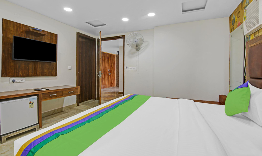 Bedroom 3, Treebo Mona Grand, West