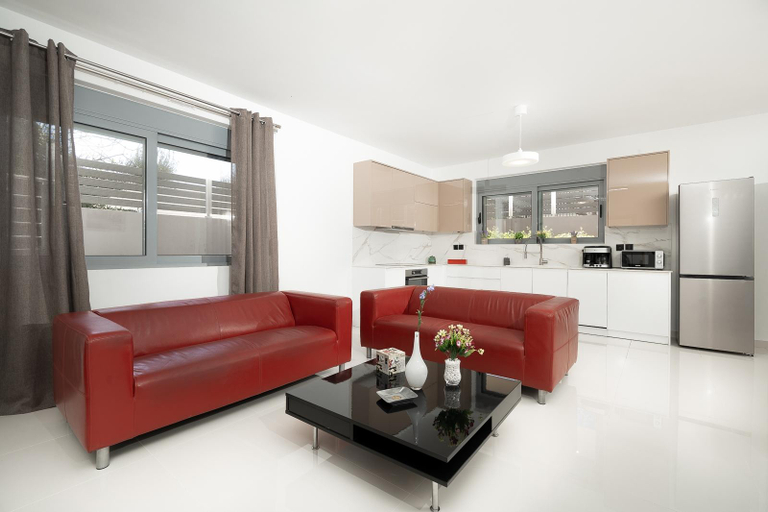 Others 3, MTC-AN Apartment by the sea and Airport, Attica