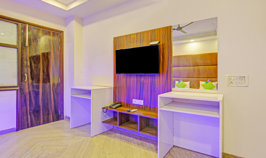 Others 5, Itsy Hotels Prime Stay, West