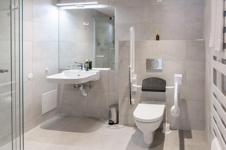 Bathroom 4, Hotel Schloss Hernstein, Baden