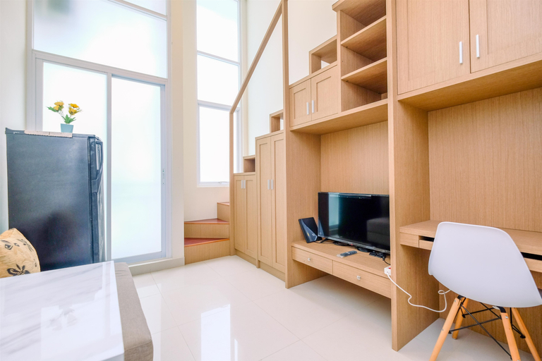 Others 2, Gorgeous Studio Loft Apple 1 Condovilla Apartment By Travelio, Jakarta Selatan