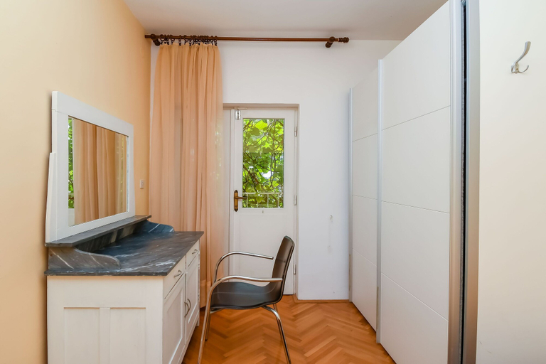 Bedroom 2, Apartments Helios, Kaštela