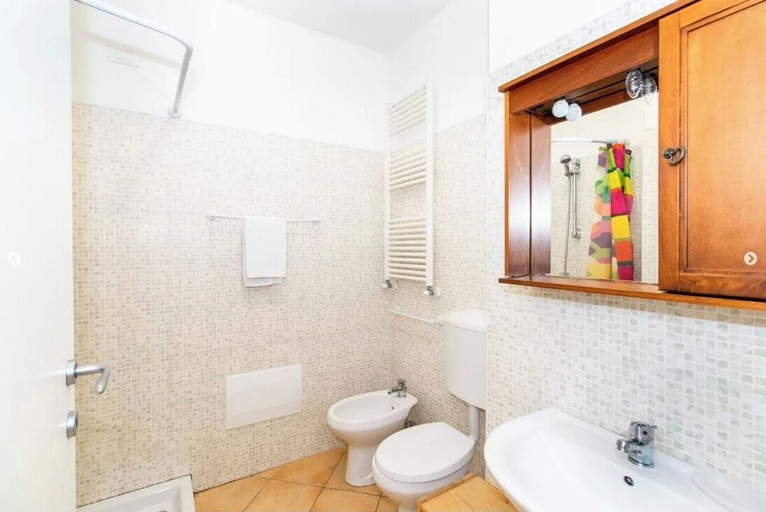 Bathroom 4, VILLA DARIA, Genova