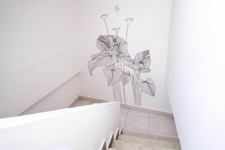 Others 3, White Flat Studios, Sant Katrin