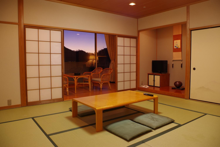 Others 3, 有馬 瑞宝園, Nishinomiya