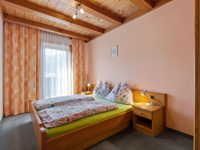 Bedroom 4, Spacious Apartment Near Ski Area in Mittersill, Zell am See