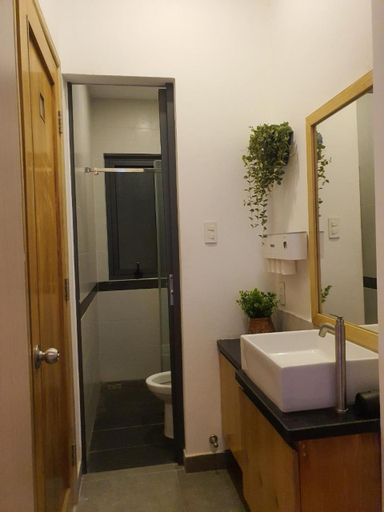 Bathroom 4