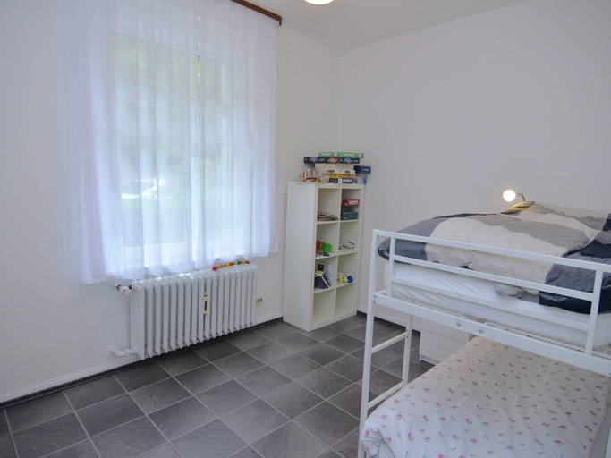 Room 4, Spacious Apartment in Weser Uplands With Garden, Hameln-Pyrmont