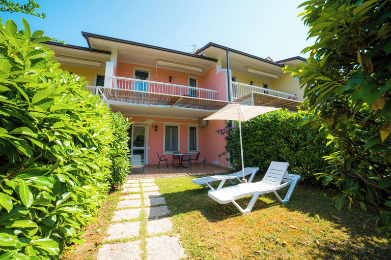 Exterior & Views 2, Park Residence Il Gabbiano, Brescia